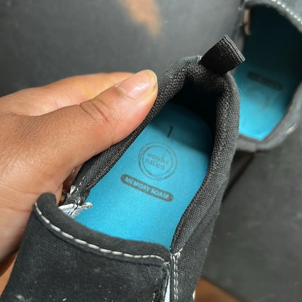 Wonder Nation Black Slip-On Kids Sneakers - Picture 3 of 4